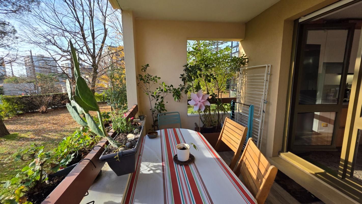 BORDEAUX Appartement 4 pièces 92 m2 Bordeaux Caudéran Stéhélin 4