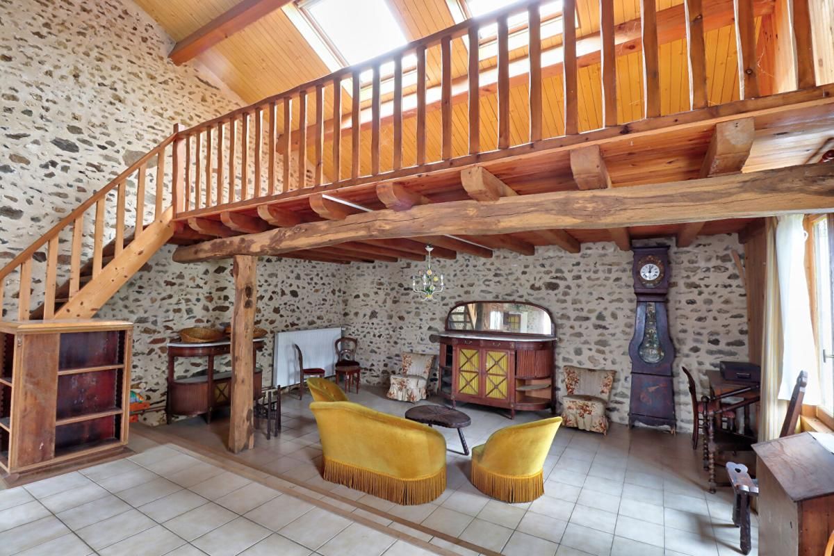 MAZIERES-EN-GATINE Maison Mazieres En Gatine 8 pièce(s) 288 m2 4