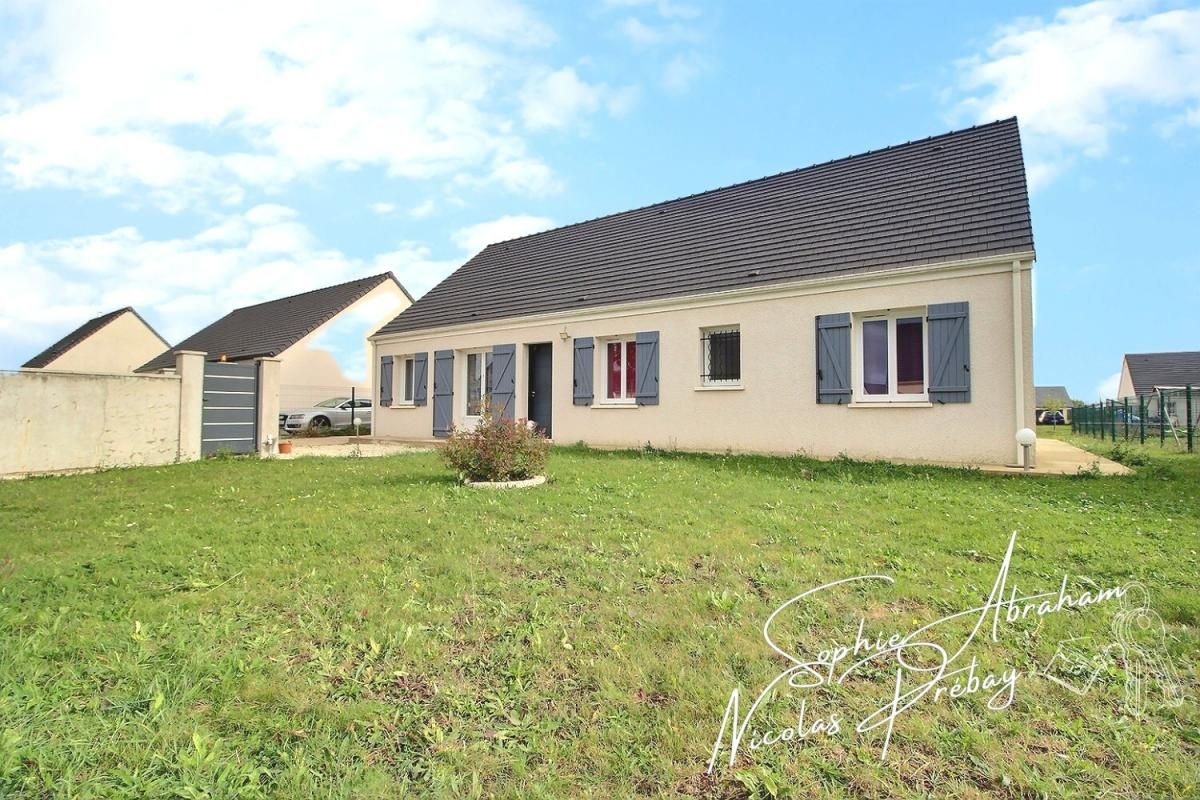 Maison de plain-pied de 5 pièces, 4 chambres avec jardin clos