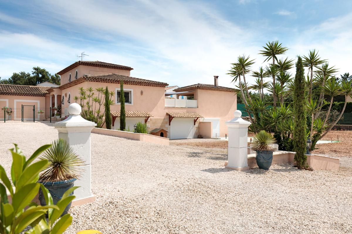 MOUANS-SARTOUX Propriété de Prestige à Proximité Immédiate de Cannes et Mougins 4