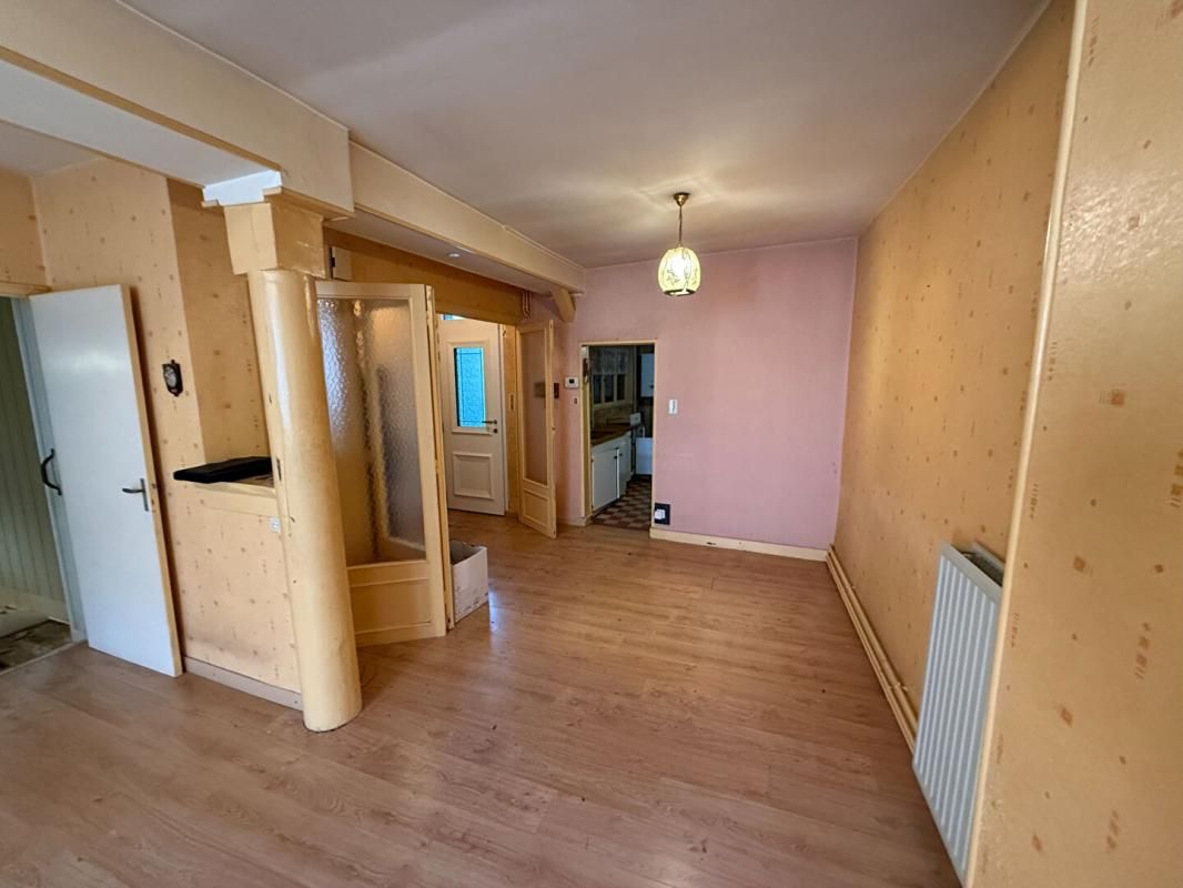 YZEURE Maison Yzeure 3 pièce(s) 74 m2 + jardinet 3