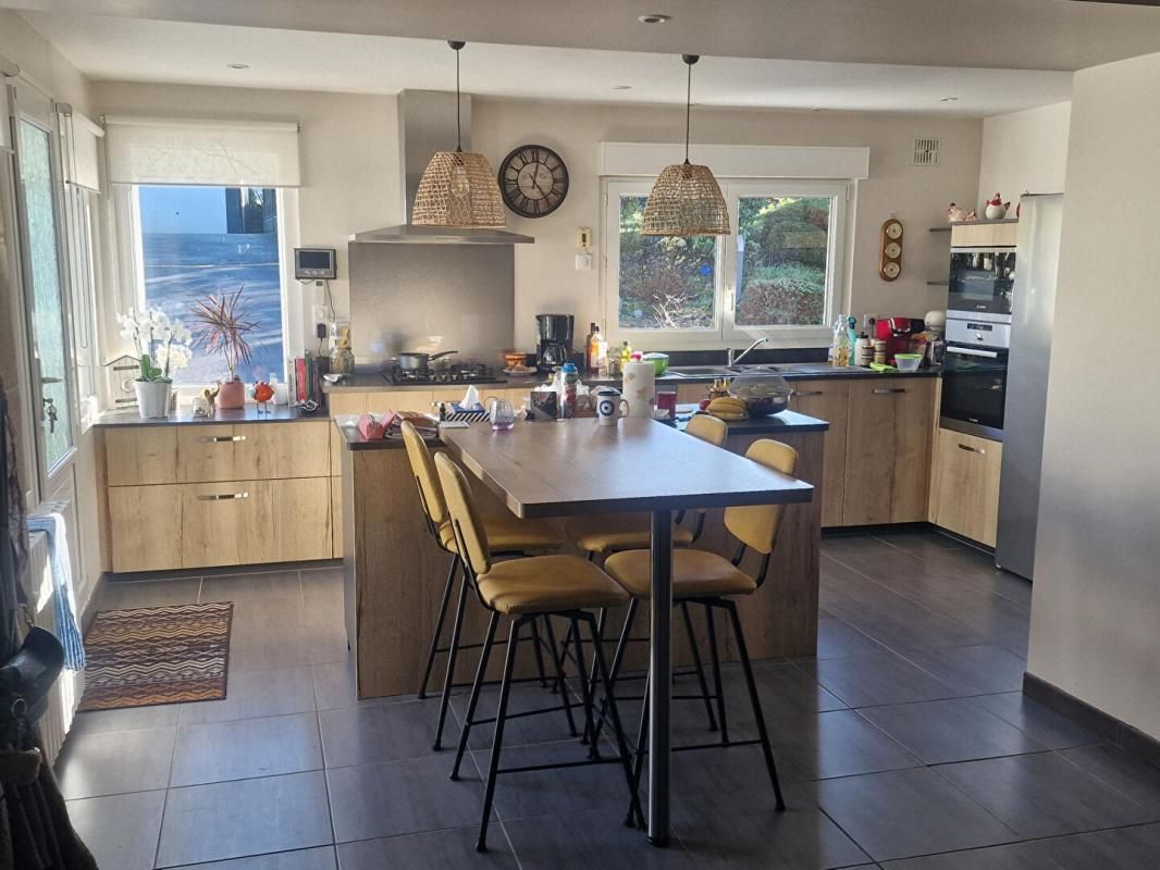 LE FAOUET Maison 105 M2 2 chambres 2