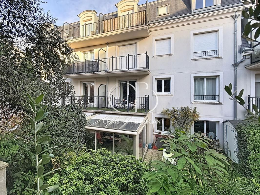 Appartement 2 pièce(s) de 50m² avec Balcon et Terrasse