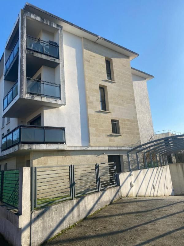 BORDEAUX Opportunité à saisir. Appartement Bordeaux Caudéran3 pièce(s) 65 m2 4