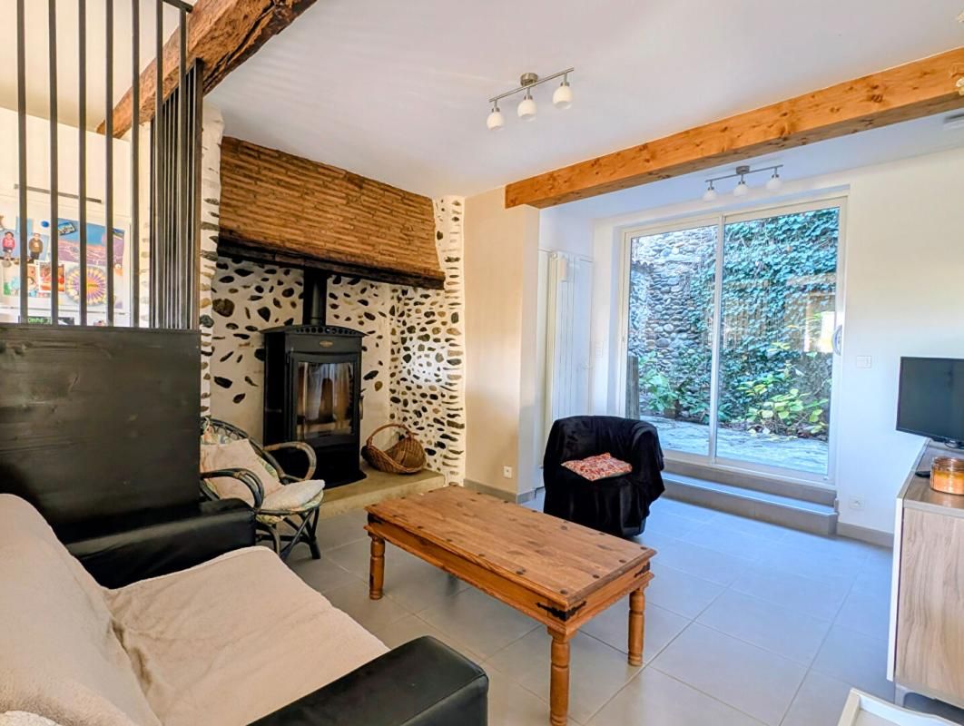 Couladère maison de village rénovée de122 m2 avec annexes