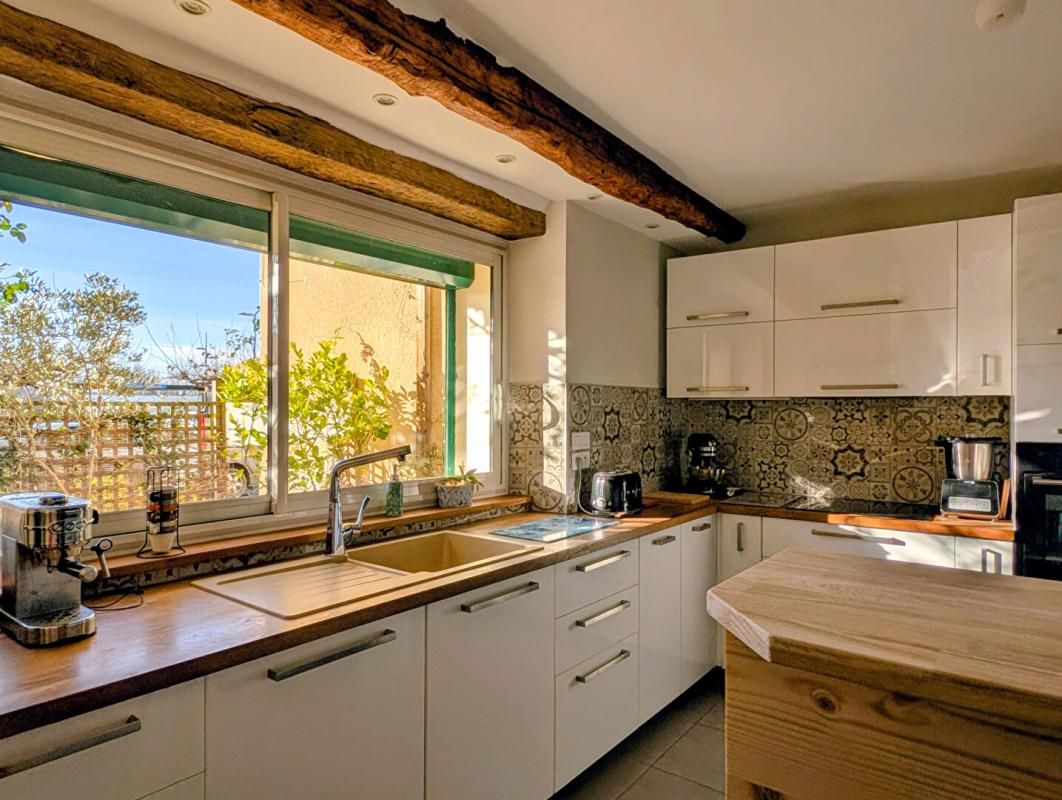 COULADERE Couladère maison de village rénovée de122 m2 avec annexes 2