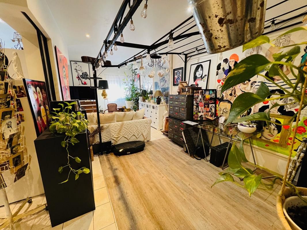 ISTRES Appartement Duplex Istres 2/3 pièce(s) 81 m2 3