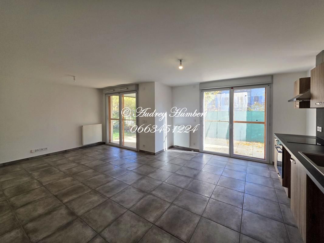 MANOSQUE EXCLUSIVITE, En RDC de la résidence "Le Parc Gabriel" BEL APPARTEMENT T3 DE 67 M² avec jardin, garage et terrasse 3