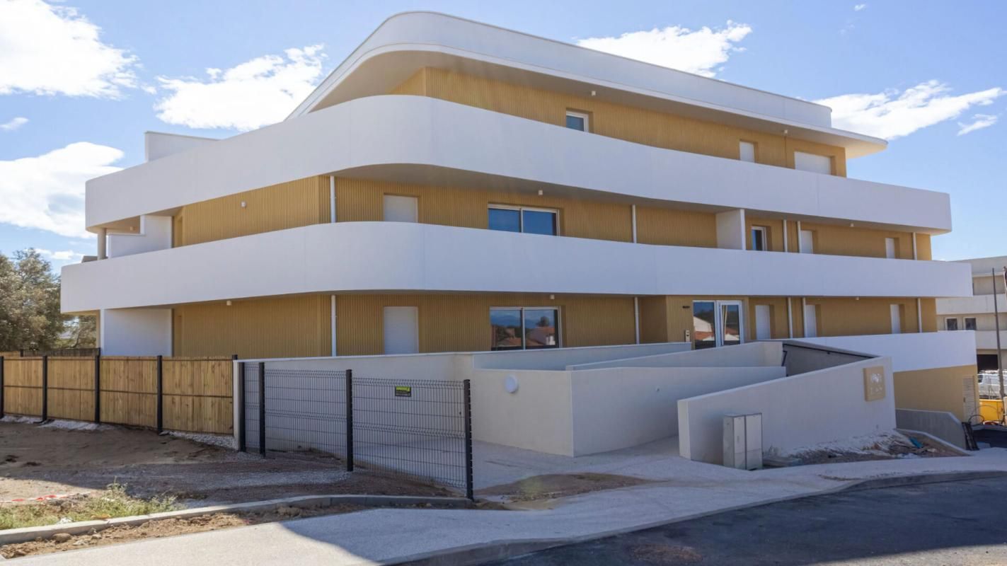 CANET-EN-ROUSSILLON FRAIS DE NOTAIRE OFFERTS - Appartement Canet En Roussillon 3 pièce(s) 74 m2 2