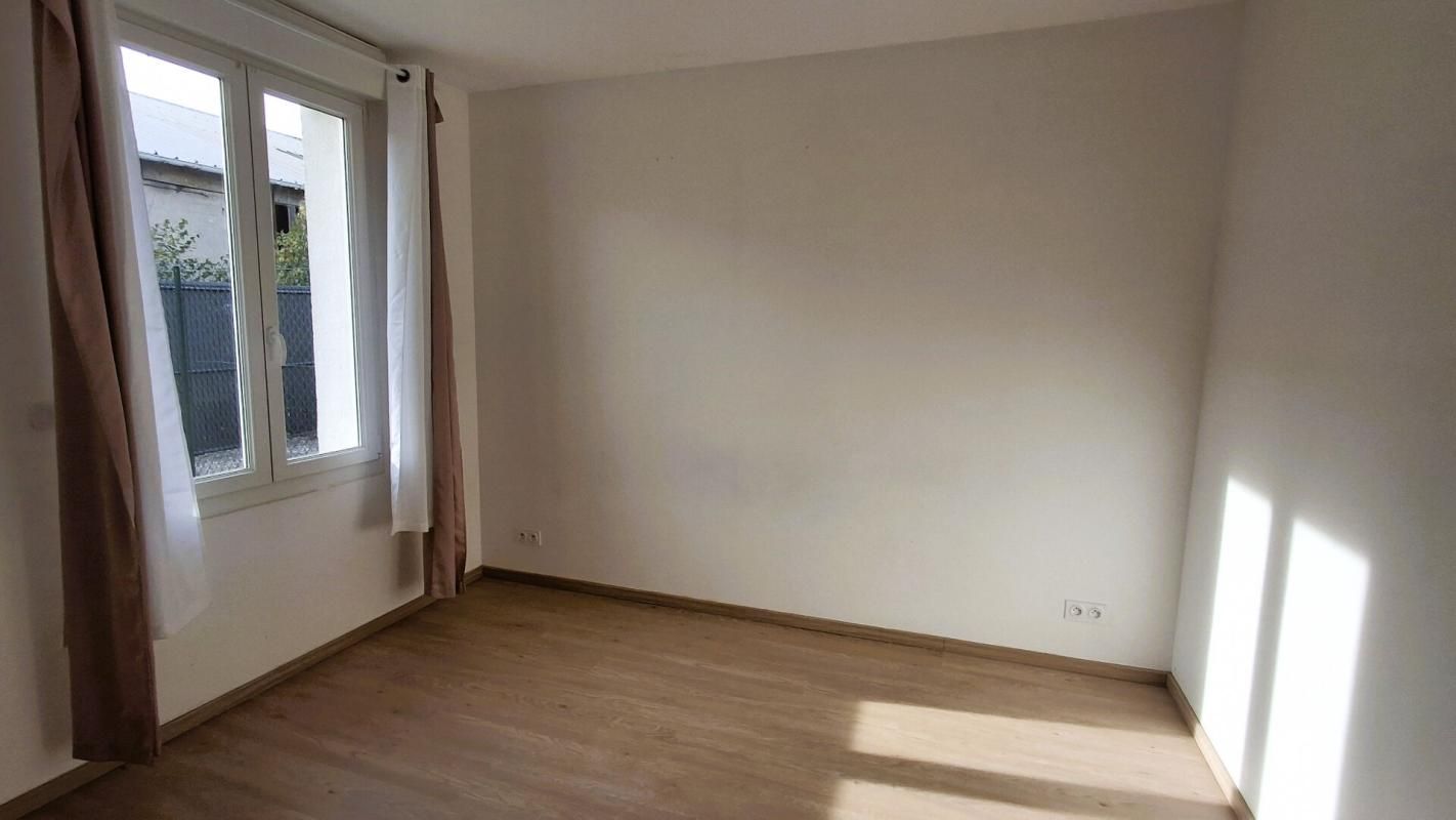 CREPY-EN-VALOIS MAISON DE VILLE 3 PIECES-- CREPY-EN -VALOIS 60800 4