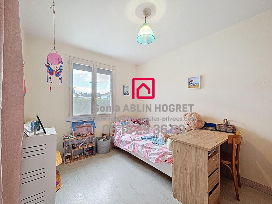 SAINT-SATURNIN-DU-LIMET Maison  avec 3 chambres et grand jardin 4