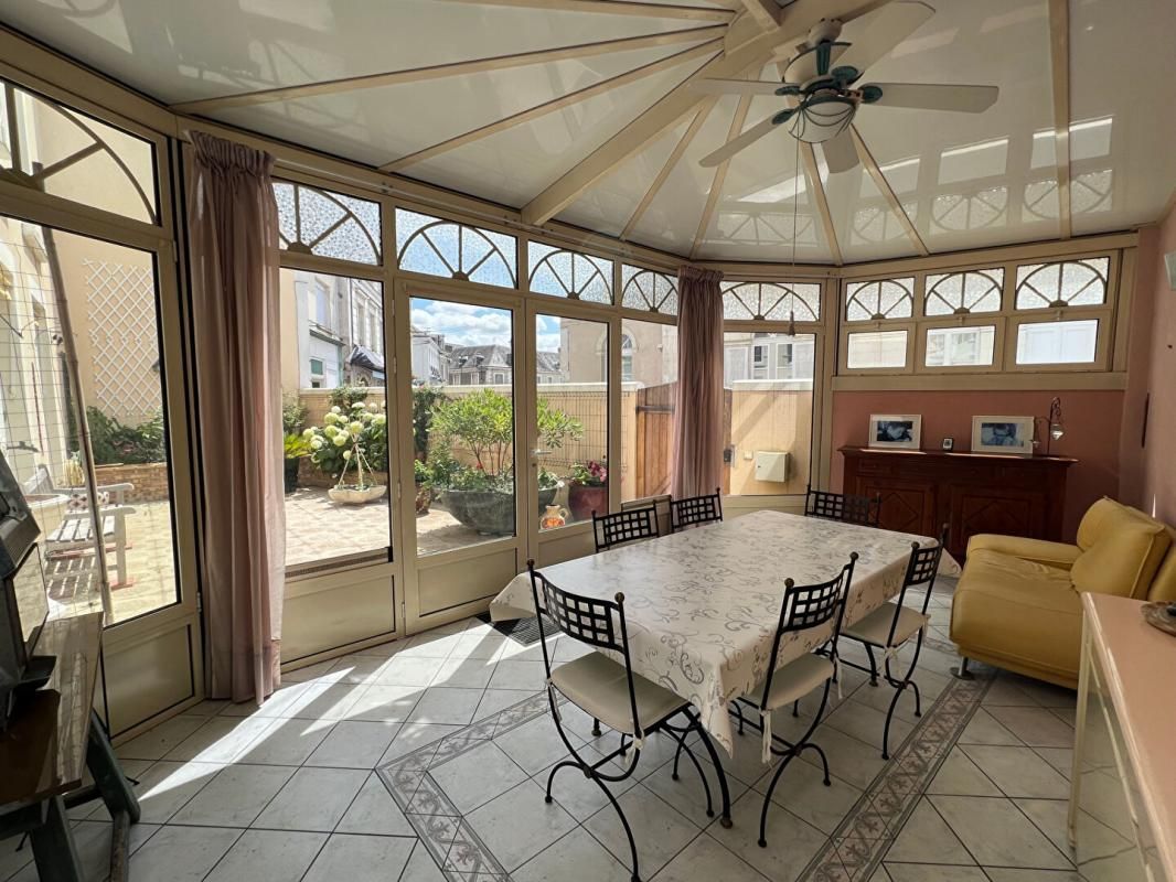 CHATEAU-DU-LOIR Maison - Montval Sur Loir - 8 pièce(s) - 208 m² 4