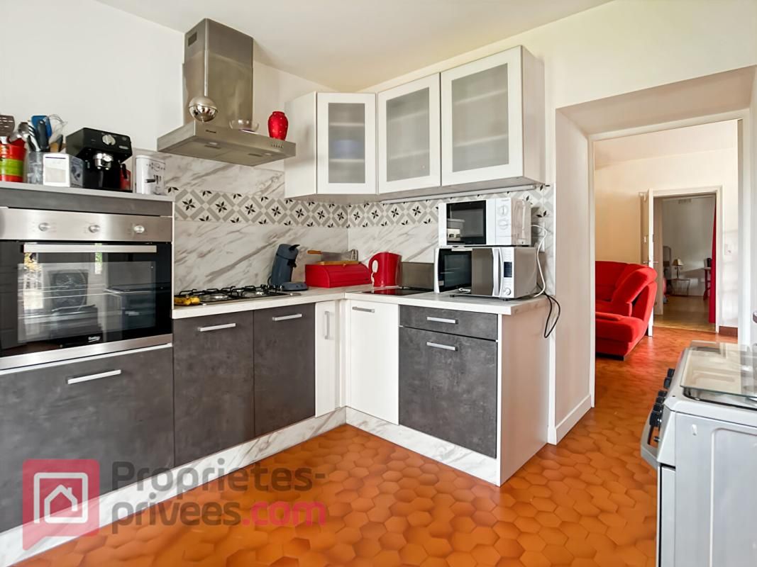 CHARMOY Maison Charmoy 6 pièces 4