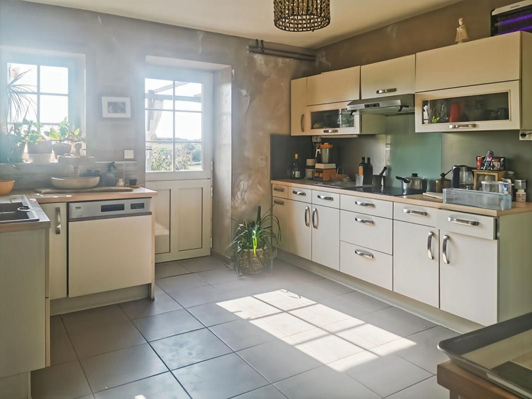 FAVERDINES Domaine agricole & équestre de 15 hectares  À proximité de Saint-Amand-Montrond 4