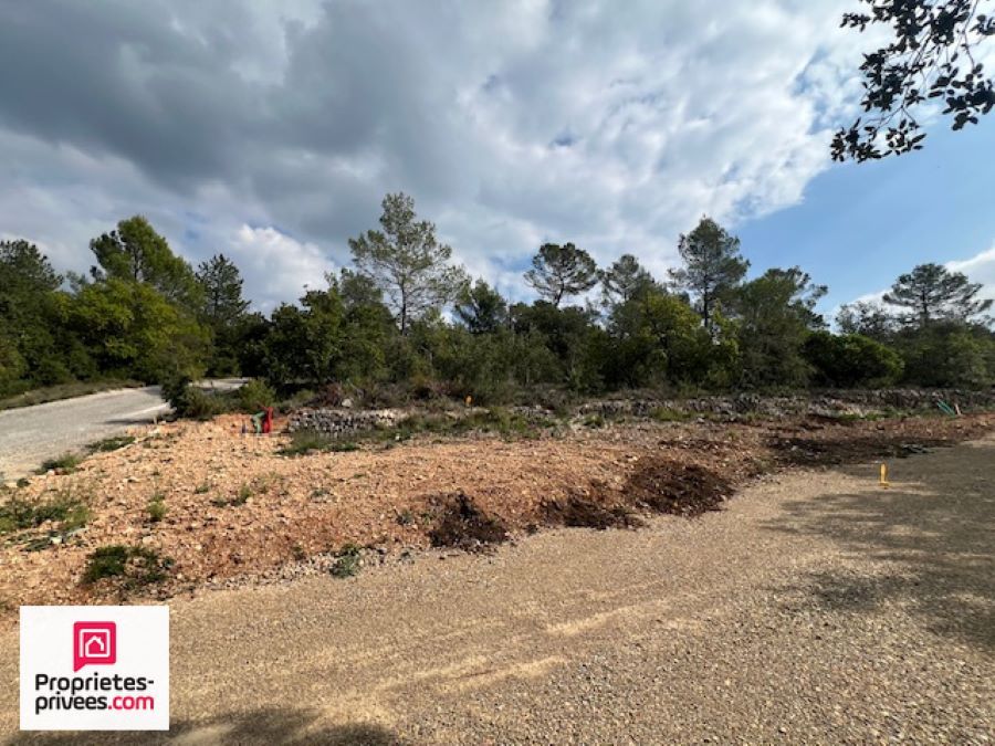 RIANS Terrain à bâtir 1330 m² viabilisé 4