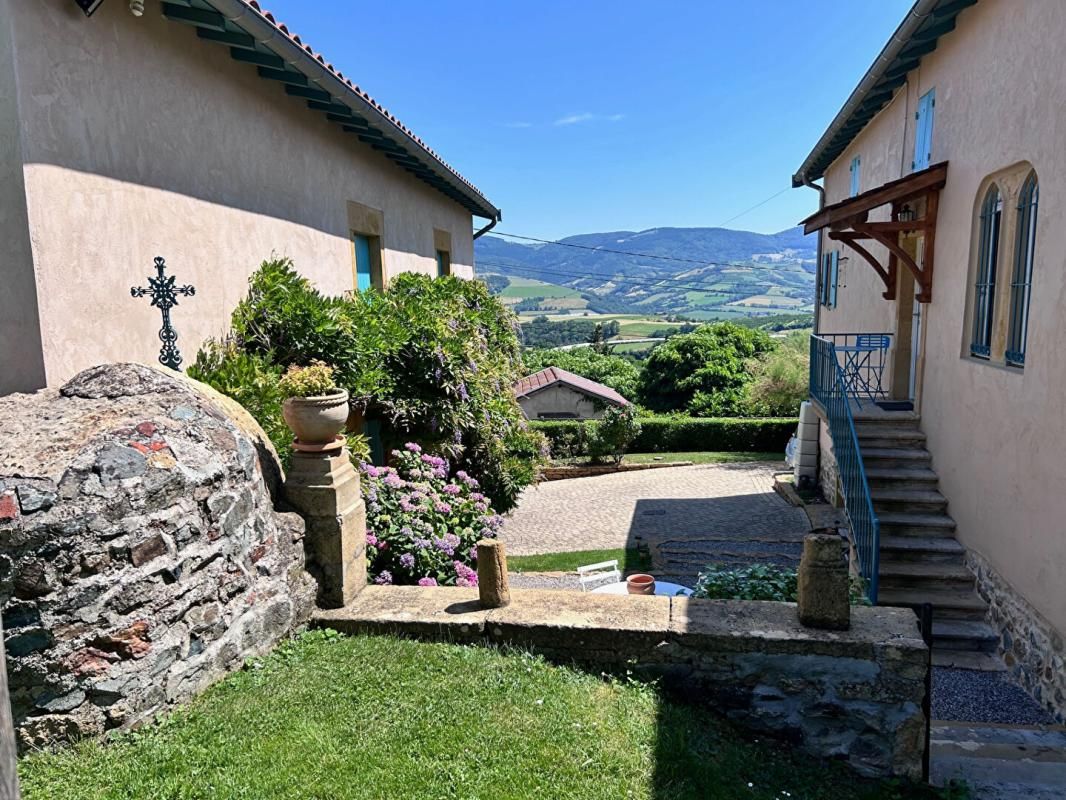 Maison de caractère Bessenay 6 pièce(s)