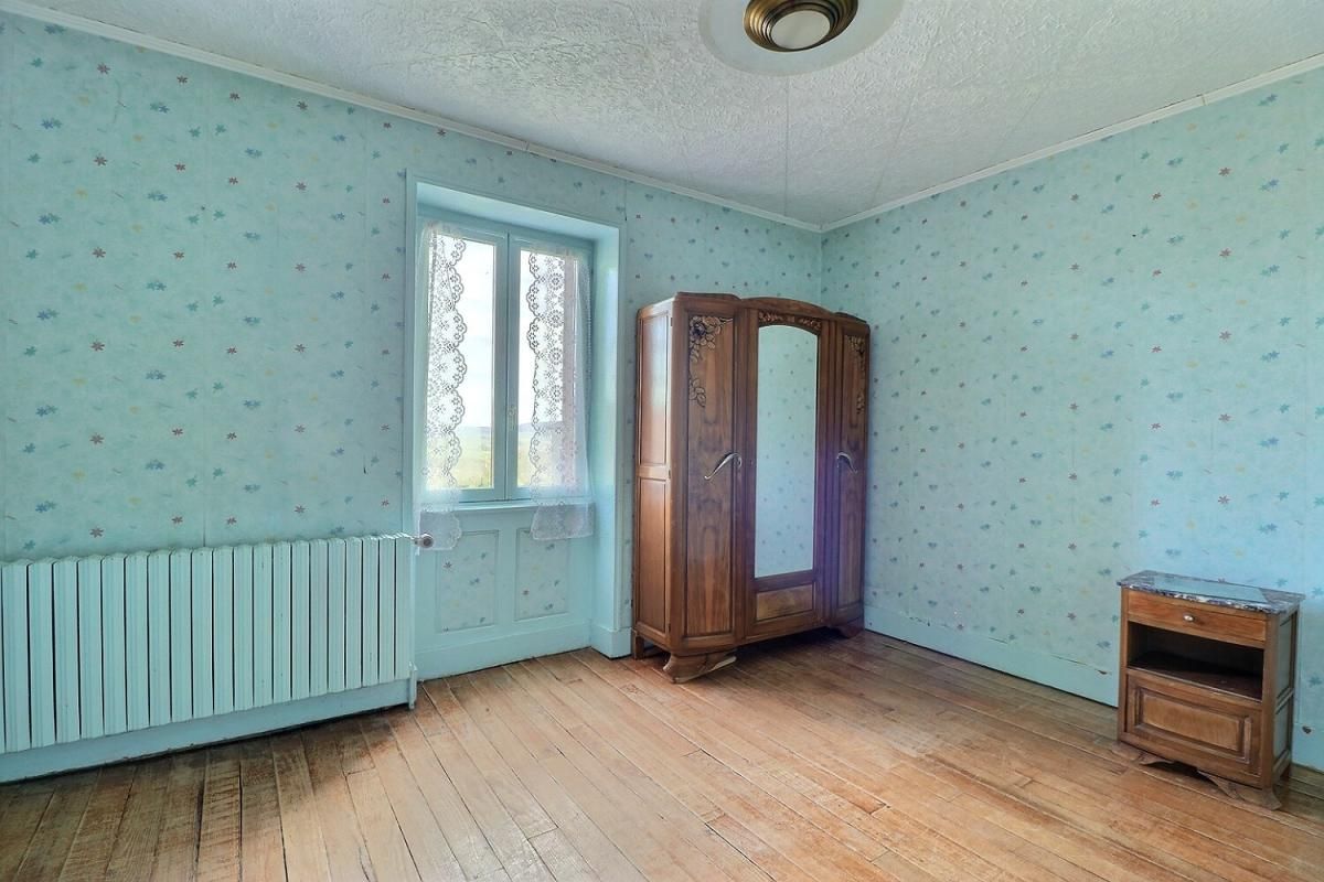 DOMPIERRE-LES-ORMES Maison  4 pièce(s) 108 m2 4