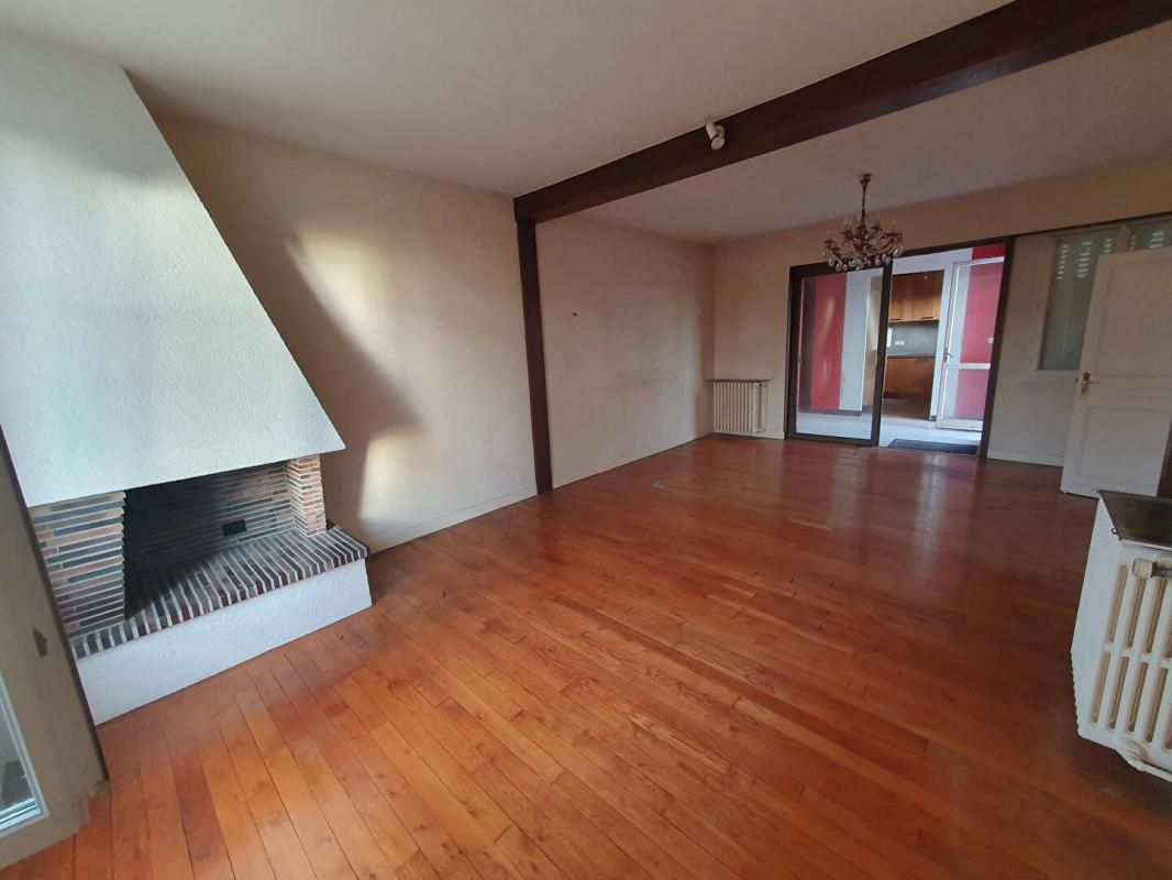 BOURGES Maison Bourges 8 pièce(s) 180 m2 1