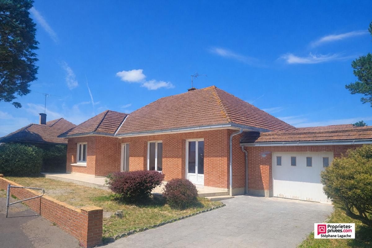 Plain-pied Sainte Cécile 4 pièce(s) 86 m2 avec jardin et garage à 700m de la plage