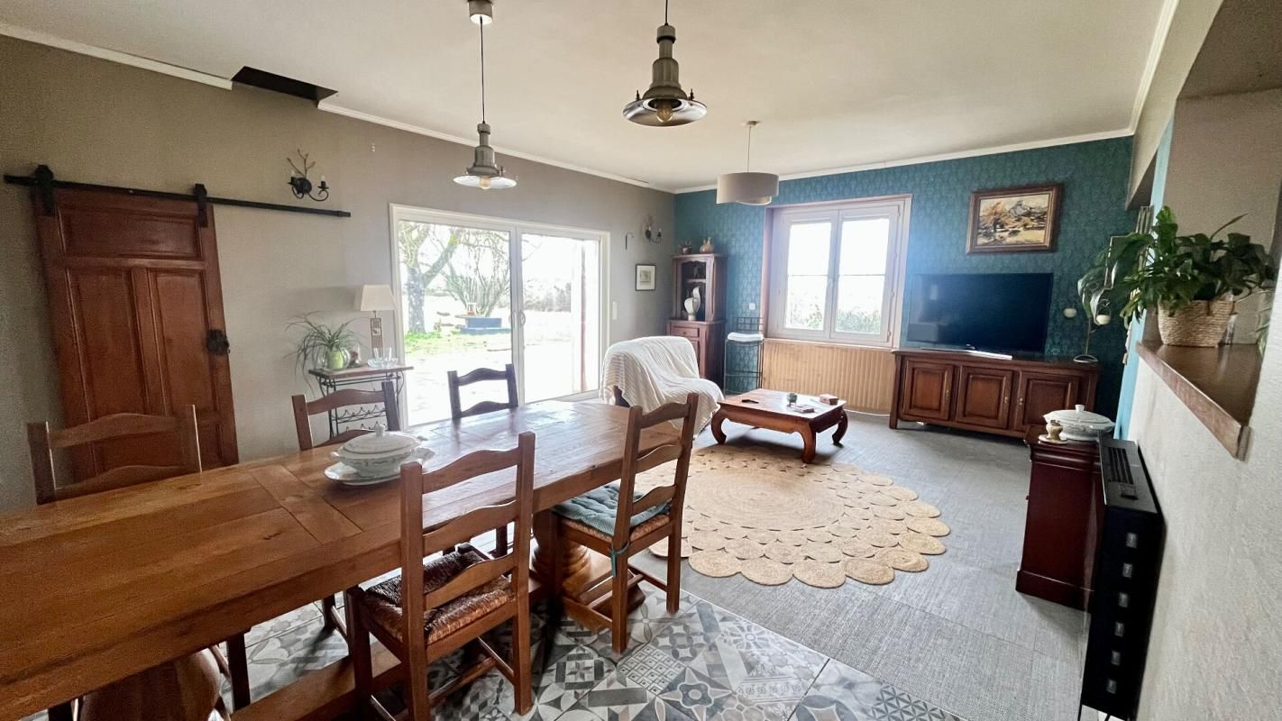 SAINT-BENOIT-DE-CARMAUX Ancienne ferme rénovée, Saint Benoit De Carmaux 6 pièce(s) 215 m2 4