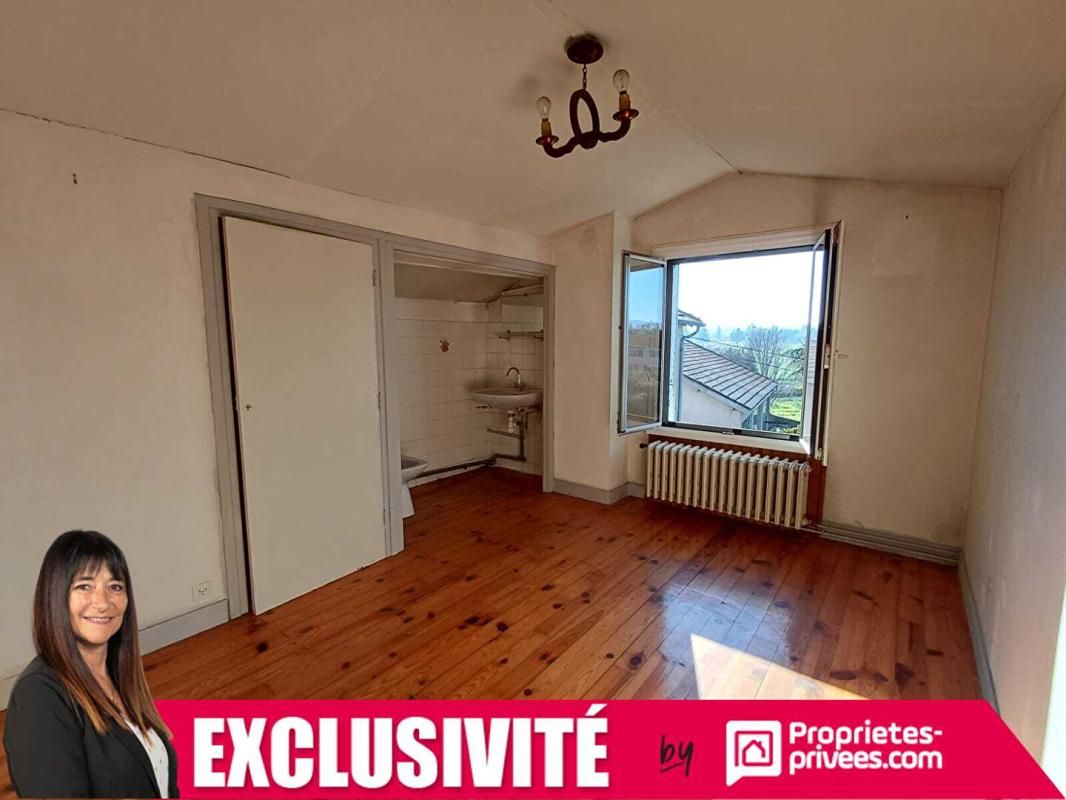 LE COTEAU LE COTEAU, ténement avec 2 maisons + dépôt + 2 garages 4