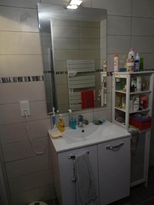 MOIRANS-EN-MONTAGNE Appartement rénové avec 3 chambres de 117 m² habitable à Moirans-en-Montagne 4