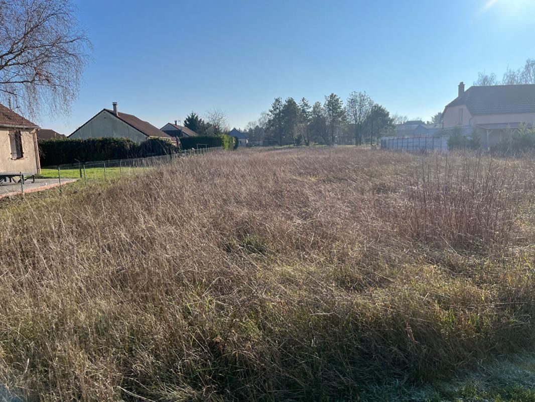 LES GRANDES-CHAPELLES Terrain Les Grandes Chapelles 1696 m2 3