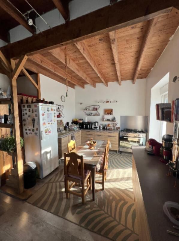 LE CLOITRE-PLEYBEN 29190 Le cloître Pleyben maison aucun travaux lumineuse et chaleureuse sans voisin 3