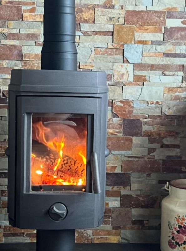 LE CLOITRE-PLEYBEN 29190 Le cloître Pleyben maison aucun travaux lumineuse et chaleureuse sans voisin 4