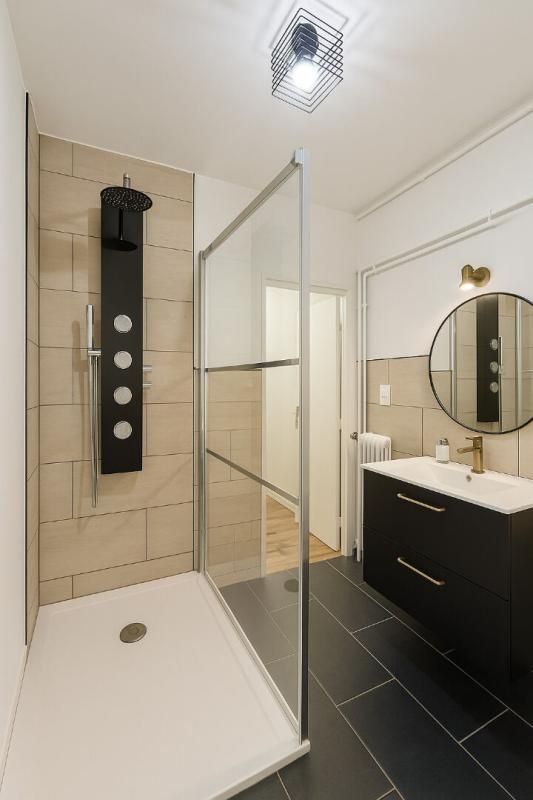 PAU Coup de coeur assuré ? T2 entièrement rénové et meublé ? Hyper centre de Pau 3