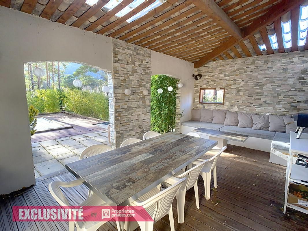 PLAN-D'AUPS-SAINTE-BAUME Maison Plan D Aups Sainte Baume 6 pièce(s) 200 m2 2