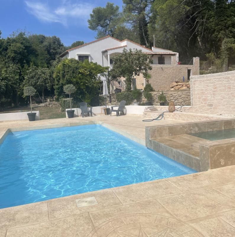 Villa Brignoles 7 pièces - 191m²