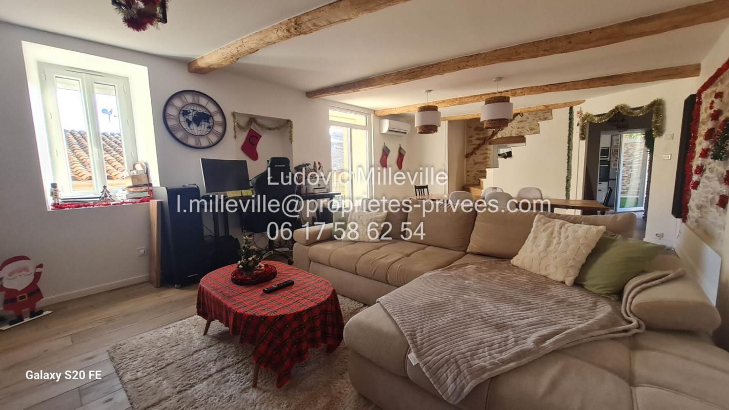 FAUGERES Splendide maison de 165m² entièrement rénovée avec terrasse 2