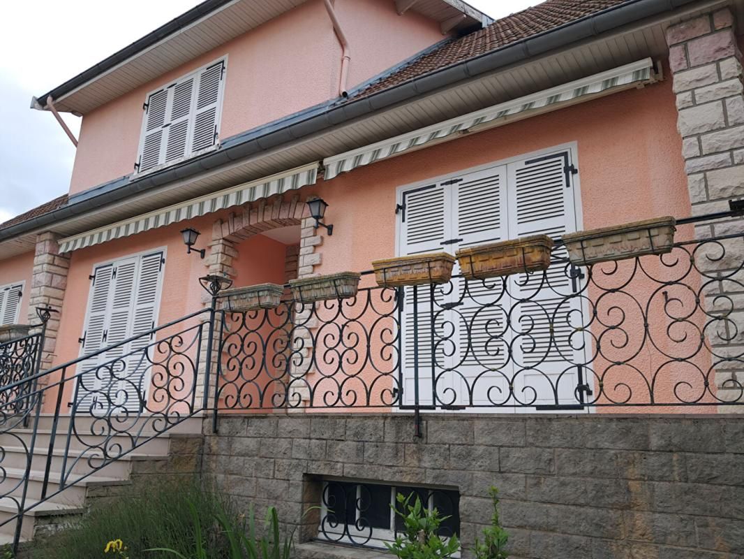 SAINT-REMY Maison 8 pièce(s) 205 m2 1