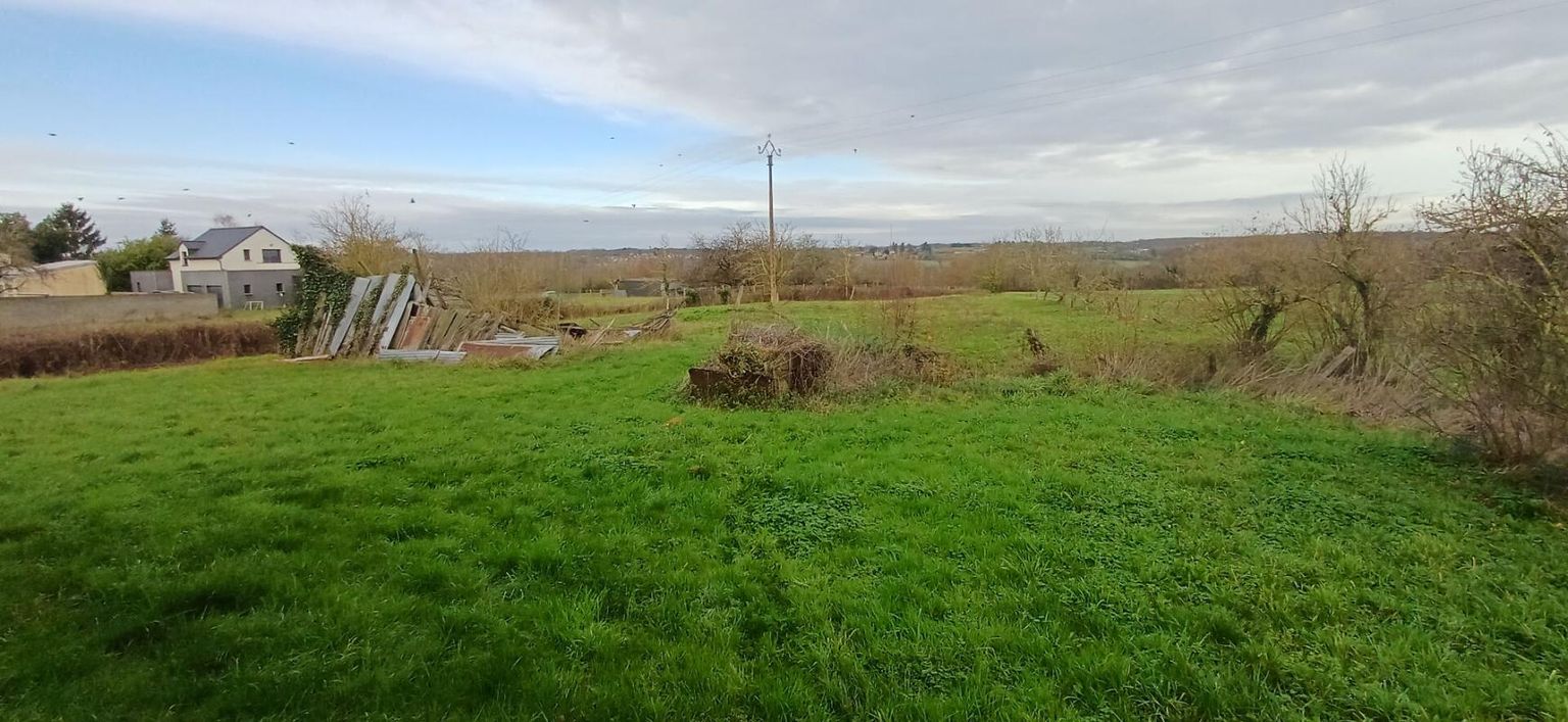 LEZIGNE Ancien corps de ferme Huille Lezigne 4