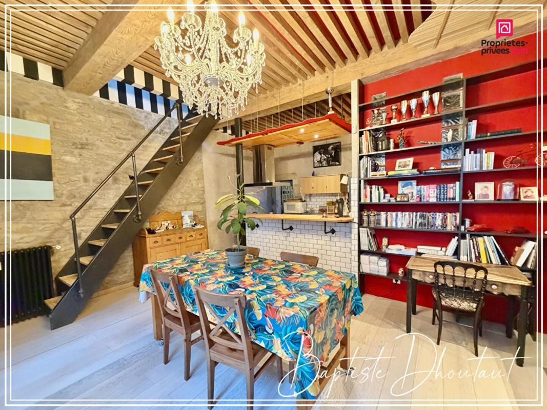 BESANCON Appartement d'exception, Duplex d'artiste en hypercentre de Besançon 1