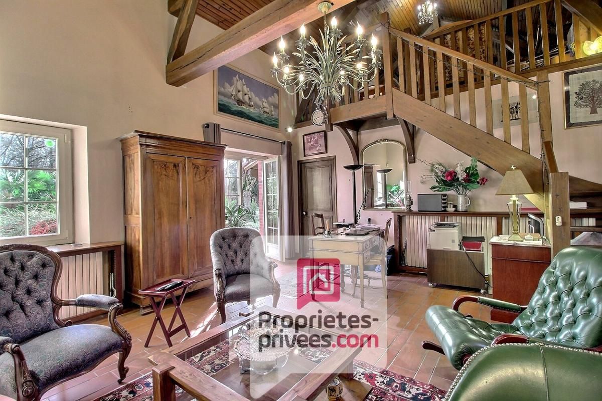 VILLEMANDEUR À VENDRE ? VILLEMANDEUR (45700)  Maison de caractère type longère +200 m² habitables, Dépendances, Parc arboré de +5 000 m² 3