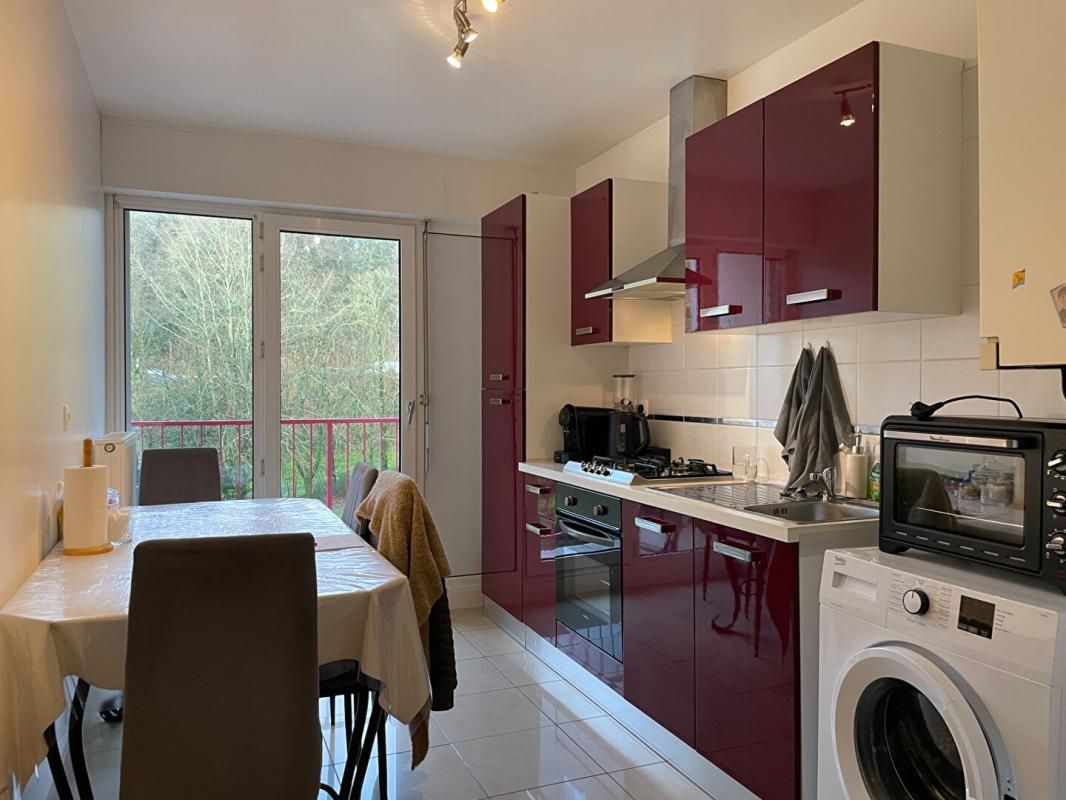 QUIMPER Appartement Quimper T4 rénové avec balcons 2