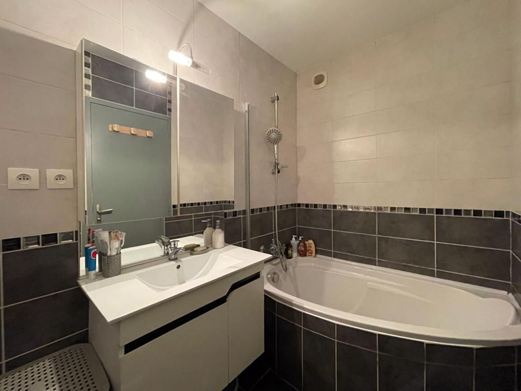 QUIMPER Appartement Quimper T4 rénové avec balcons 3