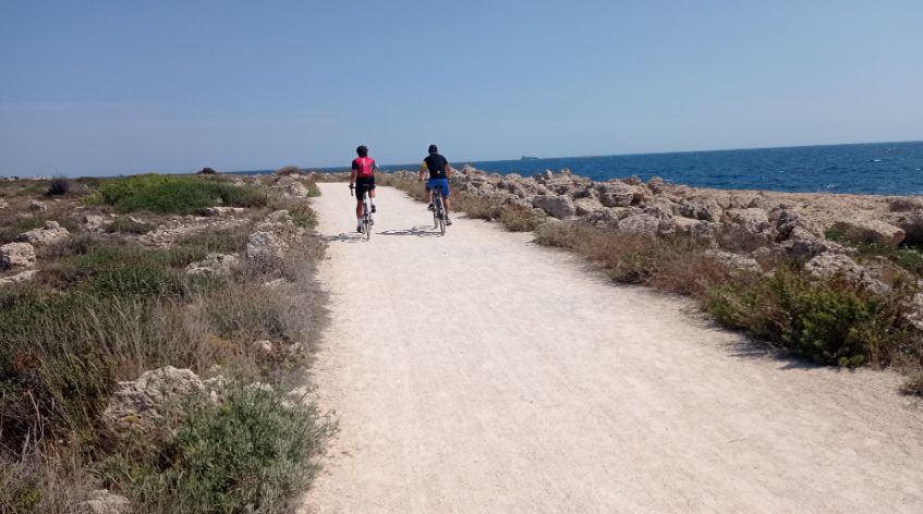SAUSSET-LES-PINS Cote bleue ,Carro plage, Maison 4 pièces de  85 m2 ,face à la mer ,avec grande terrasse et jardin 3