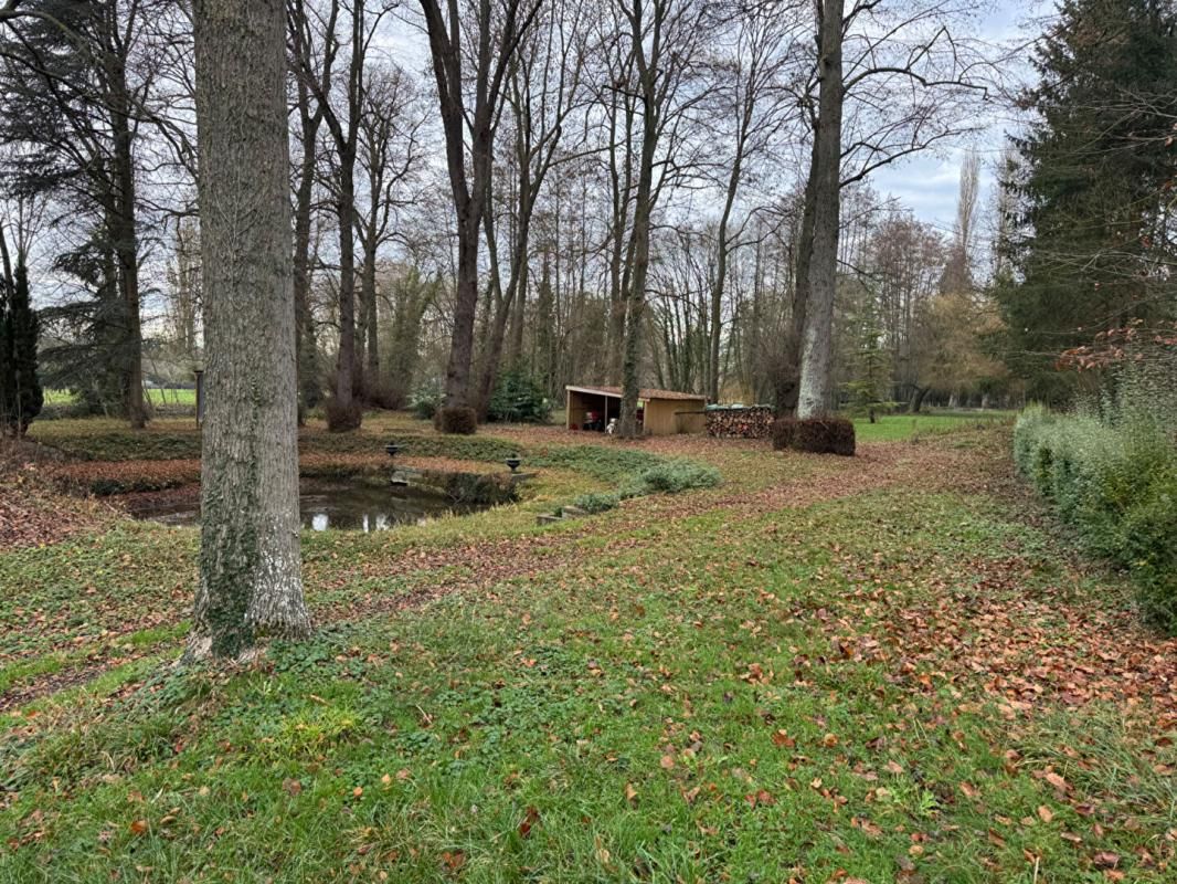 SALOUEL EXCEPTIONNEL et RARE! Terrain de 20232m2 dont 1000m2 constructibles aux portes d'Amiens 3