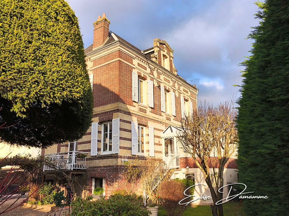 MONTIVILLIERS Montivilliers Centre - Demeure bourgeoise de caractère avec prestations haut de gamme 1