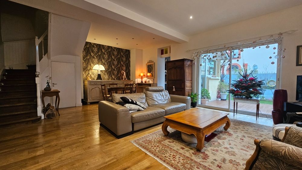 AGEN AGEN, quartier JAYAN, maison 5 pièce(s) 140 m2 3