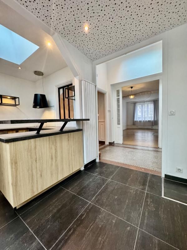 AMIENS Tres belle Amiénoise de 125m2, 4 chambres , jardin .Proche gare et centre-ville Amiens 4