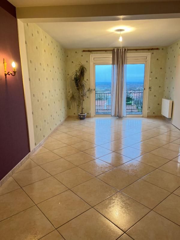 POUZAUGES Maison Pouzauges 5 pièces, 88 m² 1