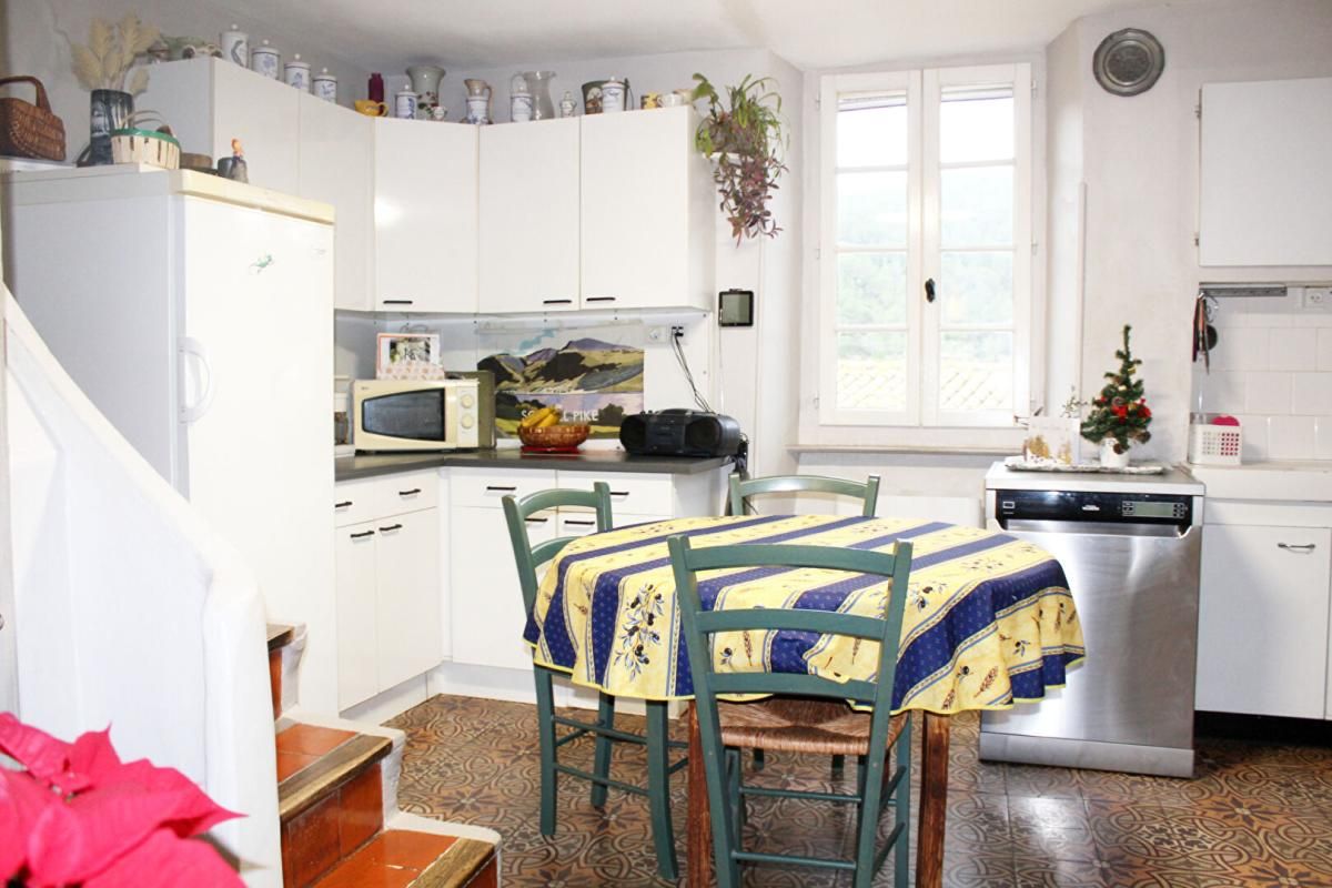 AGEL Maison Agel 6 pièce(s) 180 m2 2