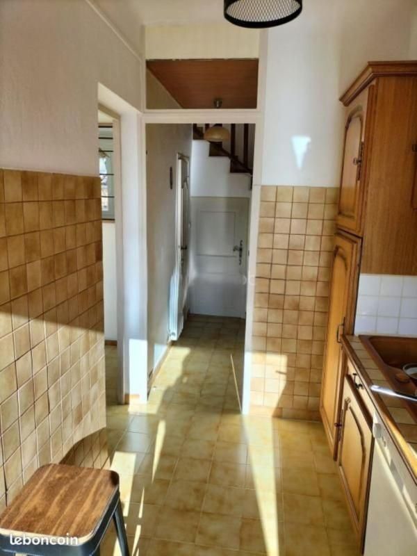 SAINT-ETIENNE-LES-ORGUES Charmante maison de village T3 avec 2 terrasses et grand garage 149 000 3