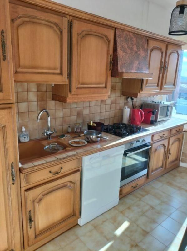 SAINT-ETIENNE-LES-ORGUES Charmante maison de village T3 avec 2 terrasses et grand garage 149 000 4