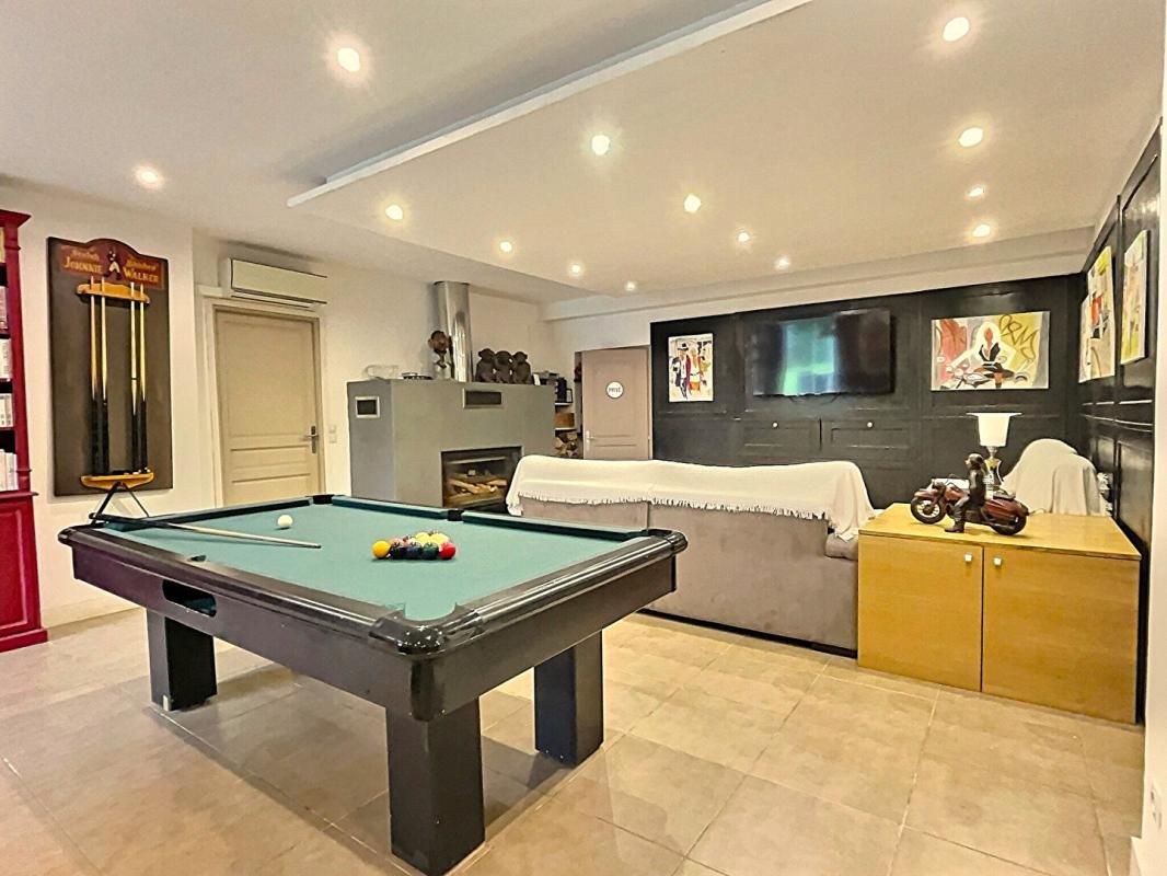 LE FRAYSSE Maison Le Fraysse 9 pièce(s) 269 m² 4