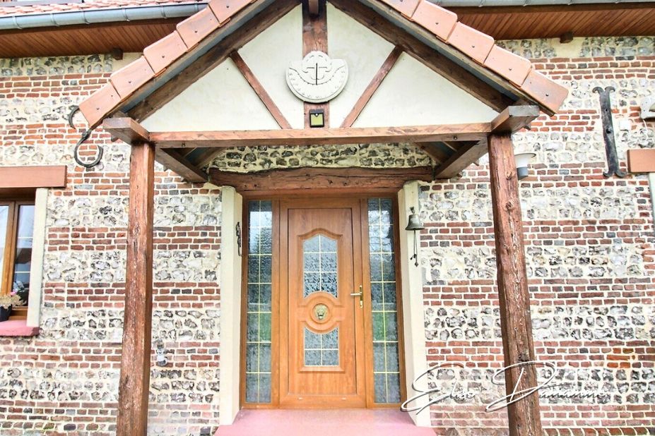 MANNEVILLE-LA-GOUPIL MANNEVILLE LA GOUPIL Ancienne grange rénovée 216 m² habitables sur terrain de 2 456 m² 2